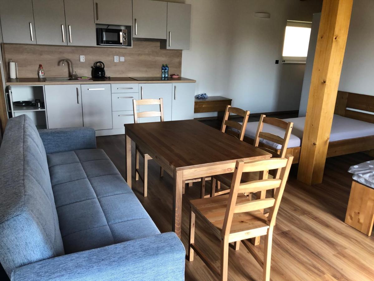 Anico Apartmany Dolni Benesov Eksteriør billede