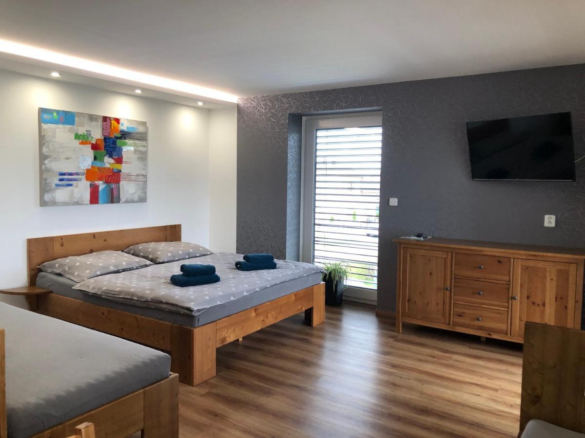 Anico Apartmany Dolni Benesov Eksteriør billede
