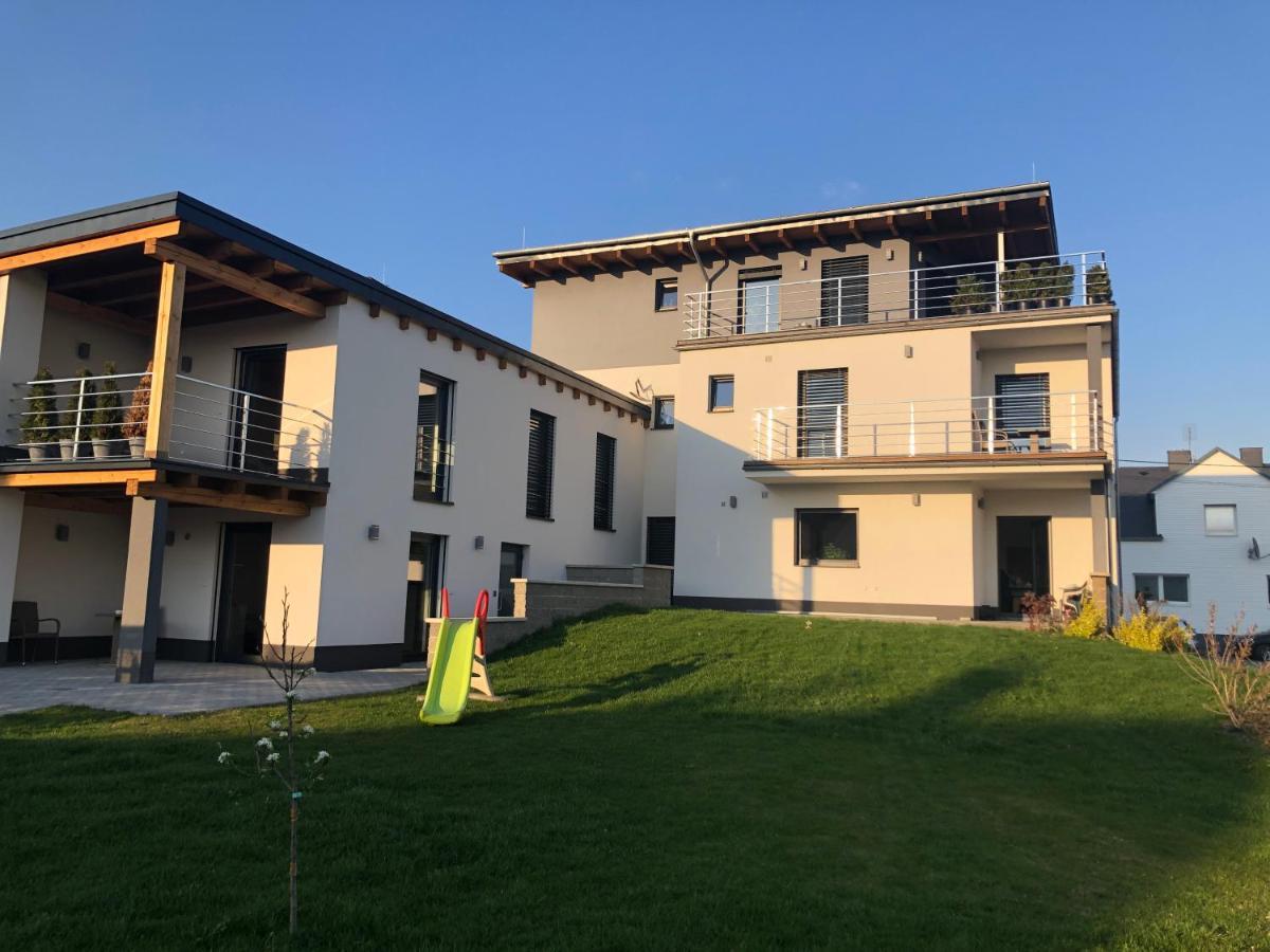 Anico Apartmany Dolni Benesov Eksteriør billede
