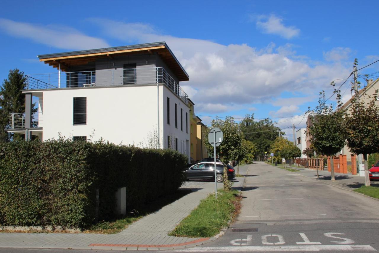 Anico Apartmany Dolni Benesov Eksteriør billede