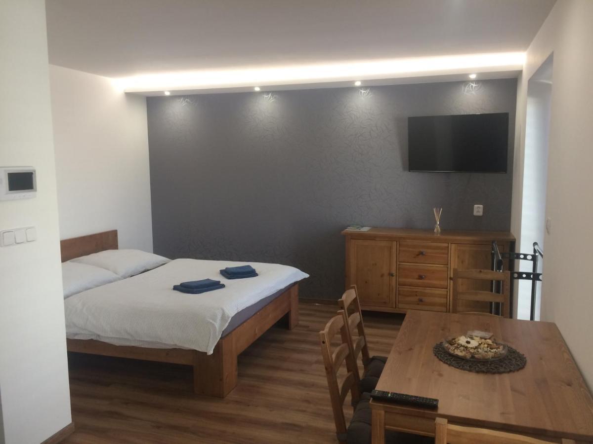 Anico Apartmany Dolni Benesov Eksteriør billede
